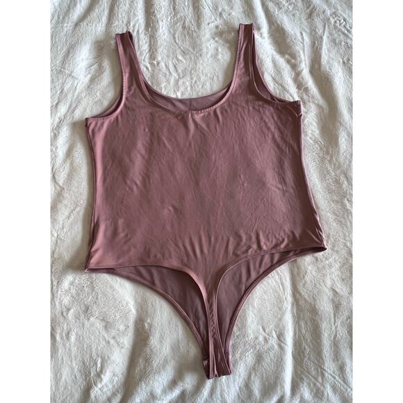 EXPRESS Stretch Thong Snap Bodysuit Size XL Rose Gold Sleeveless Body Contour - Picture 4 of 7